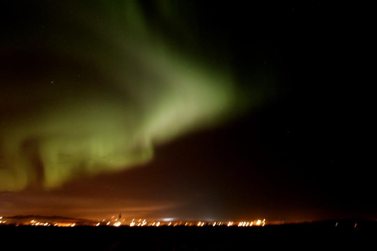 Mabuhay Lakeside Manor Panzió Yellowknife Kültér fotó